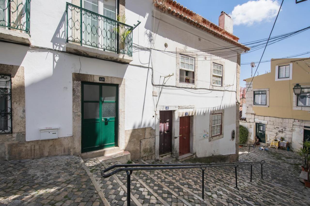 Апартаменти Alfama Typical Beco Da Adica Лісабон Екстер'єр фото